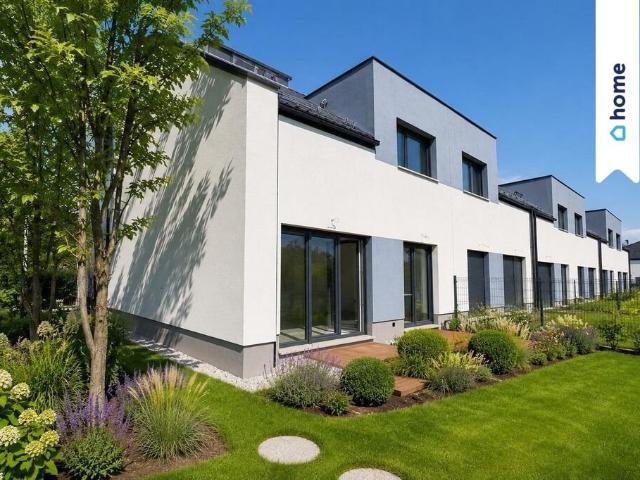 Nowoczesny dom szeregowy 114 m² w Iwinach polecam