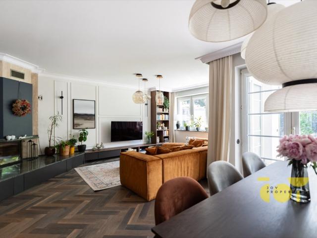 Nowoczesny dom szeregowy 223 m² z energooszczędnymi panelami polecam
