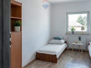 Nowoczesny hotel pracowniczy 105 m² z pełnym wyposażeniem