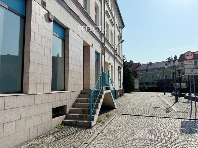 Nowoczesny lokal na parterze w centrum Nowej Soli polecam!