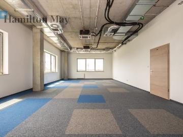 Nowoczesny biurowiec 116 m² z klimatyzacją i parkingiem
