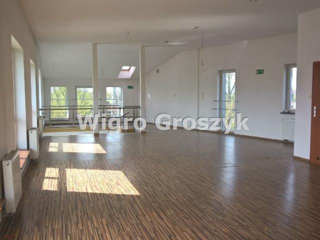Nowoczesny lokal biurowy 148 m2 z klimatyzacją i miejscami