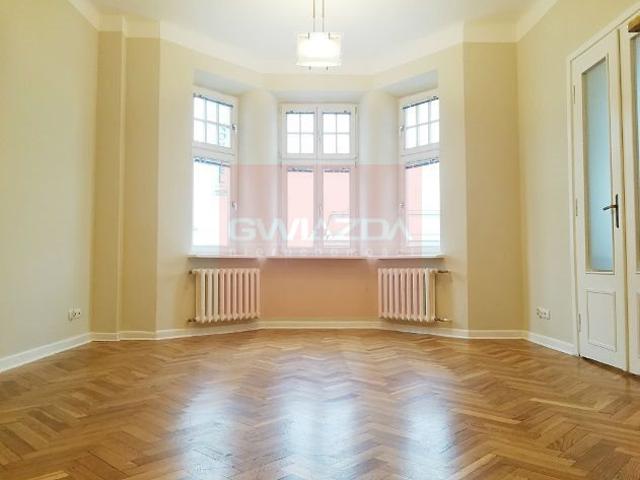 Nowoczesny lokal biurowy 162 m² w odnowionej kamienicy