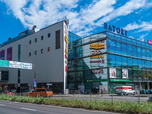 Nowoczesny biurowiec 75m2 w centrum Gdyni z parkingiem