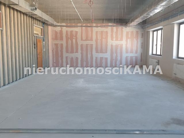 Nowoczesny lokal biurowy 90,9 m² z klimatyzacją i parkingiem