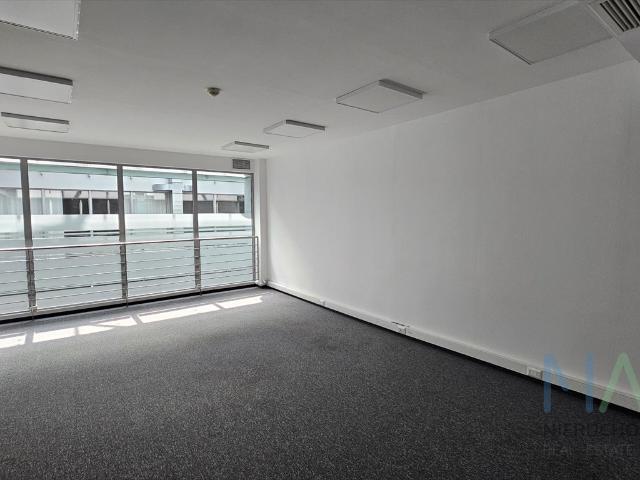 Biuro klasy A 44,6 m² z parkingiem polecam
