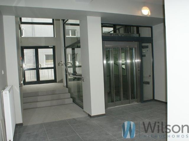 Nowoczesny lokal handlowo usługowy 598 m² z windą i parkingiem