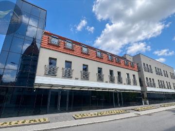 Nowoczesny lokal usługowy w centrum Świebodzic z witrynami