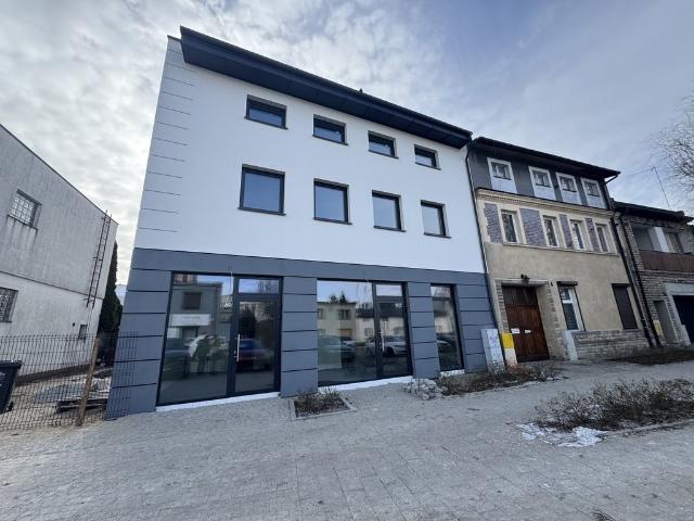 Nowoczesny lokal usługowy 32 m² w centrum Swarzędza