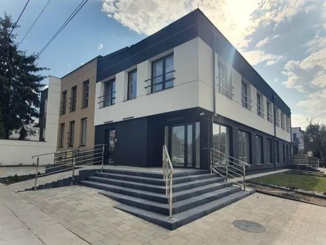 Wynajmę nowoczesny lokal usługowy 175 m² w Kielcach
