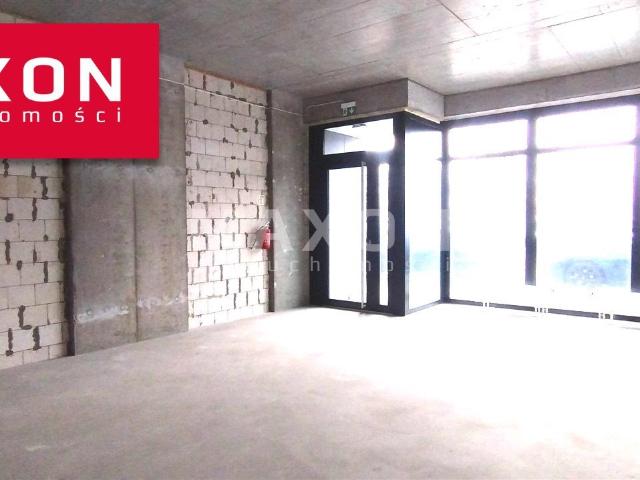 Nowoczesny lokal 49 m² z witrynami i parkingiem