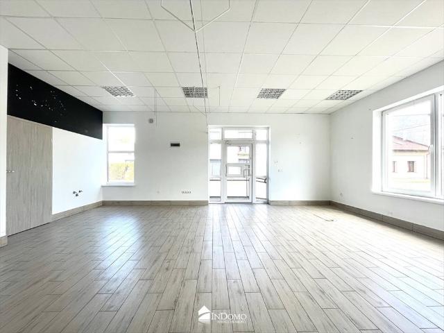 Nowoczesny lokal usługowo biurowy 55 m² w centrum Wolborza polecam