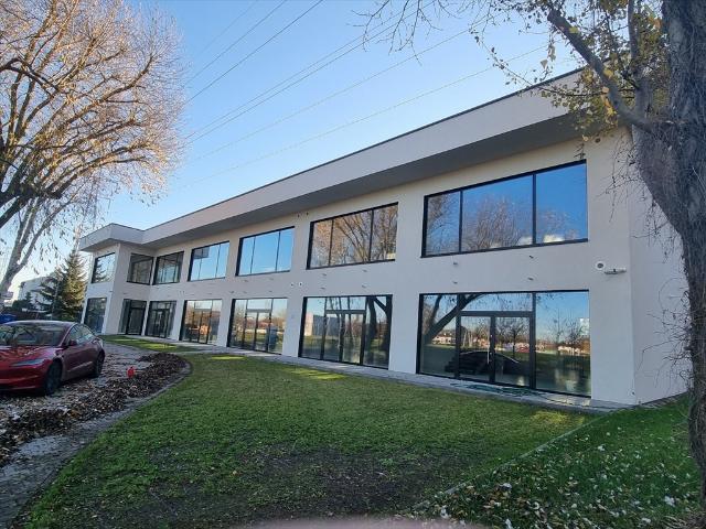 Nowoczesny lokal 140 m² z parkingiem, Wilanów polecam