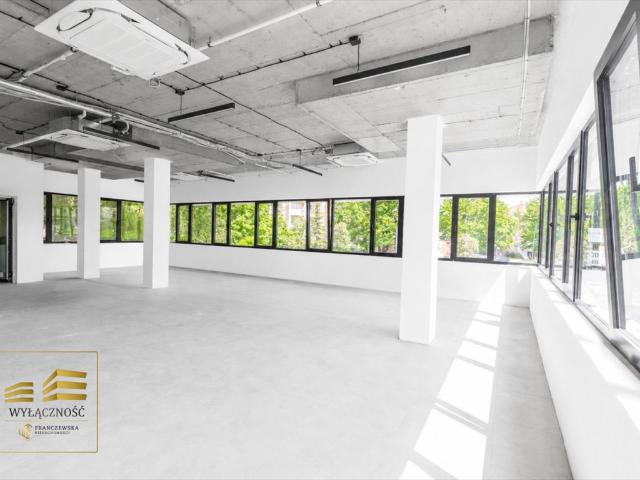 Nowoczesny lokal 248 m² na Czuby z dwoma wejściami