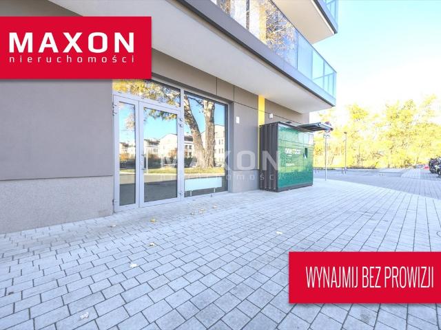 Na wynajem przestronny lokal 43 m² z dużymi witrynami i parkingiem