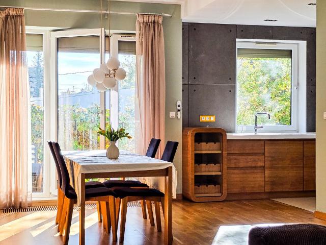 Nowoczesny segment 145 m² z ogrodem i garażem polecam!