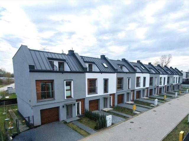 Nowoczesny segment 172 m² z garażem i ogrodem zapraszam