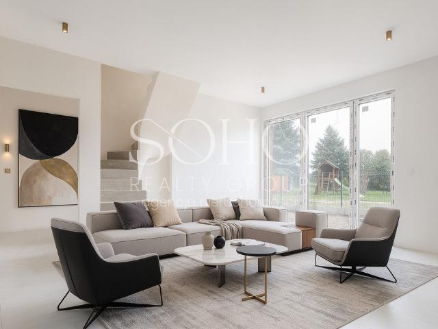 Nowoczesny segment bliźniaczy 137 m² z ogrodem i 2 miejscami