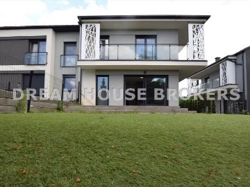 Nowoczesny skrajny segment 94 m² z ogrodem i balkonem