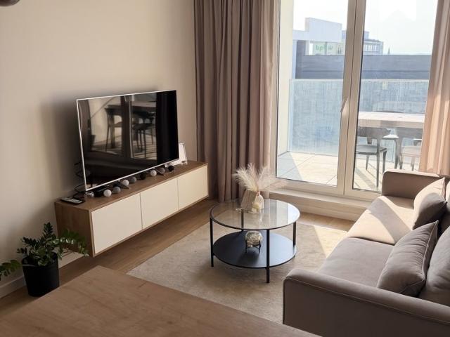 Nowoczesny 2 pokojowy apartament z widokiem na miasto