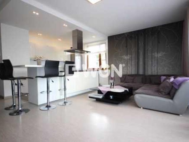 Nowoczesny 4 pokojowy apartament z garażem i balkonem