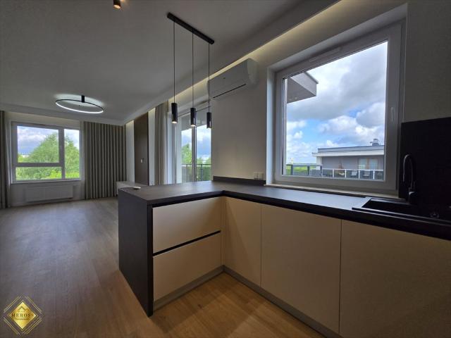 Nowoczesny 72,5 m2 apartament z dużym balkonem i klimatyzacją