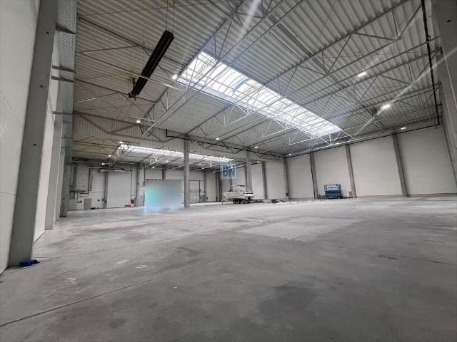 Nowoczesna hala 1728m² z biurami i zapleczem polecam!