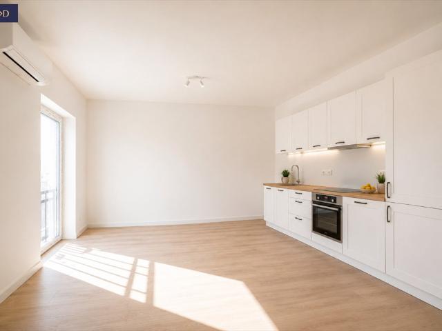 Nowoczesna kawalerka 25 m² z balkonami, po remoncie