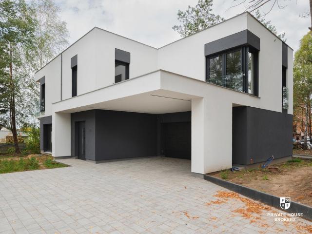 Nowoczesna willa 241 m² cicha okolica blisko centrum