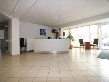 Nowoczesne biuro 10,26 m2 z parkingiem w Poznaniu