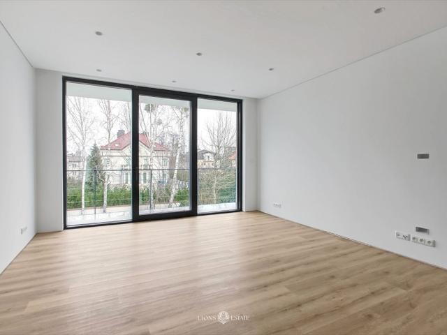 Nowoczesne biuro 120 m2 w Wilanowie, balkon, wysoki standard