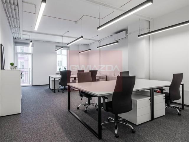 Nowoczesne biuro 134 m² w Śródmieściu Warszawy