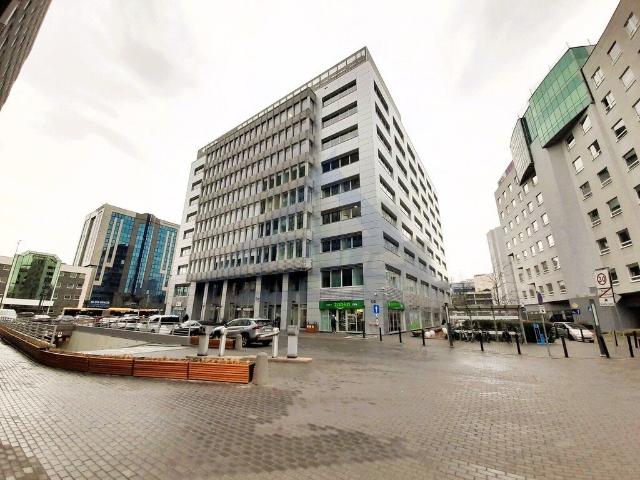 Nowoczesne biuro 271 m² w sercu Mokotowa, gotowe do wynajęcia