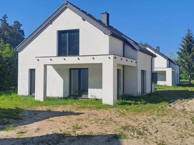 Nowoczesne domy 170 m2 z tarasami i garażem w Choroszczy