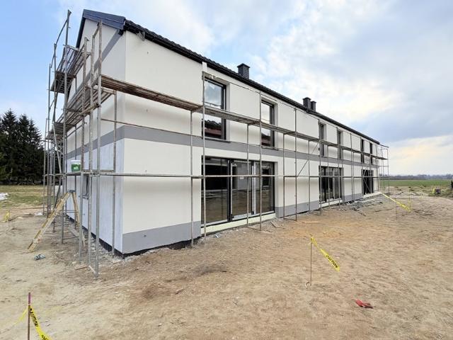 Nowoczesne domy szeregowe 118 m² stan surowy zamknięty