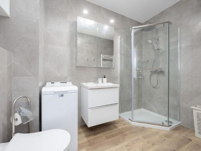 Nowoczesne i jasne mieszkanie z miejscem garażowym 36 m²