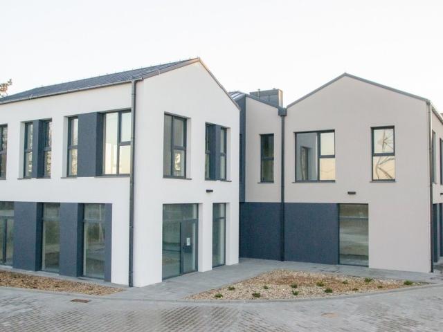 Nowoczesne lokale usługowe 144 m² w Plewiskach Kraft Park