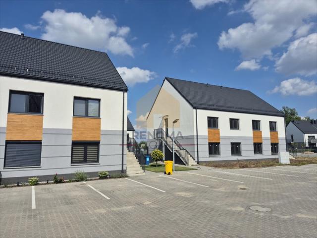 Nowoczesne 128 m² z ogródkiem, miejscami i komórką polecam!