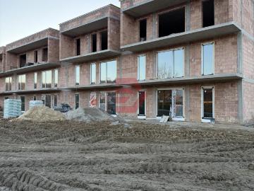 Nowoczesne 25 m² z tarasem, komórką i parkingiem