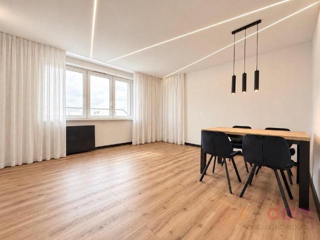 Nowoczesne 2 pokojowe mieszkanie po remoncie, balkon