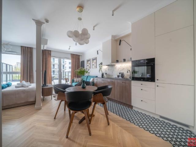 Nowoczesne 35 m² z dużym tarasem w Mokotowie