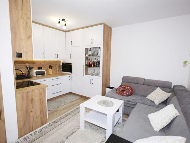 Nowoczesne 37 m² z balkonem, miejsce i komórka