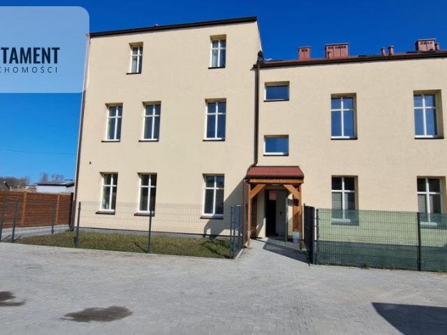Nowoczesne 38 m² po remoncie z komórką i miejscem