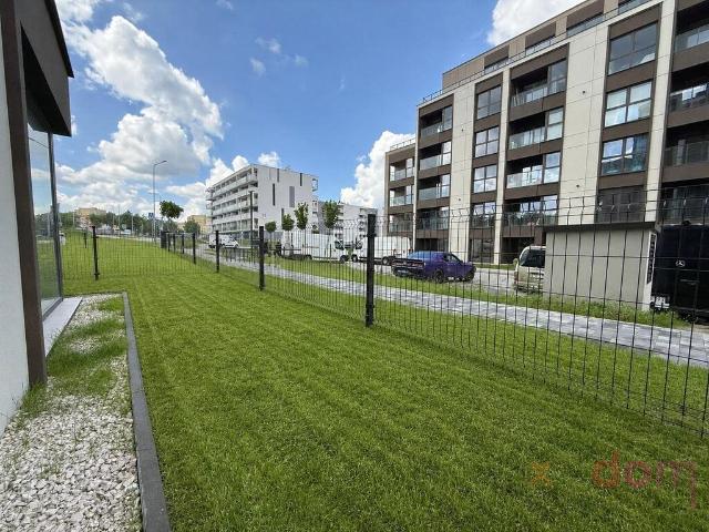 Nowoczesne 30,5 m² z dużym ogródkiem w Kielcach