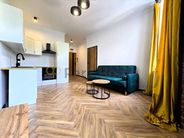 Na sprzedaż nowoczesne 33 m² po remoncie w odrestaurowanej kamienicy