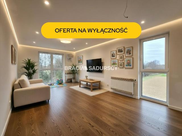 Sprzedam nowoczesne 4 pokojowe mieszkanie z balkonem i garażem