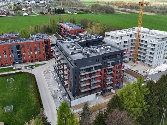 Nowoczesne 4 pokojowe mieszkanie z balkonem i garażem