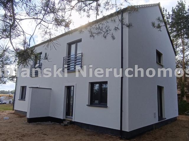 Do sprzedania nowoczesny dom 92 m² z działką 350 m² w Dąbrowie