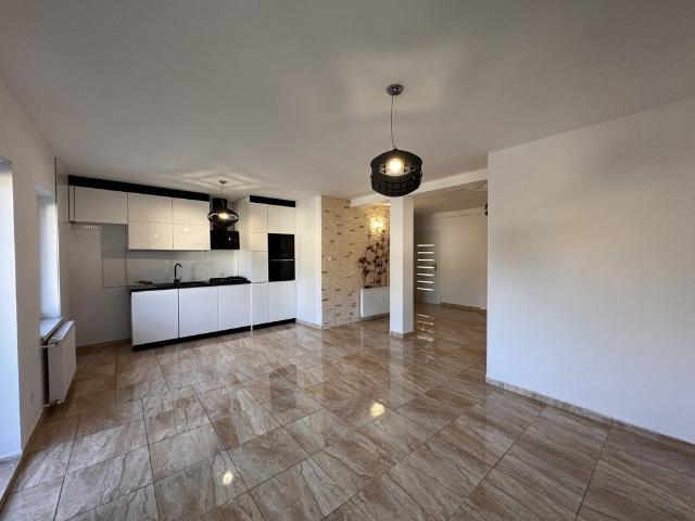 Nowoczesne 76 m² 2 sypialnie balkon komórka