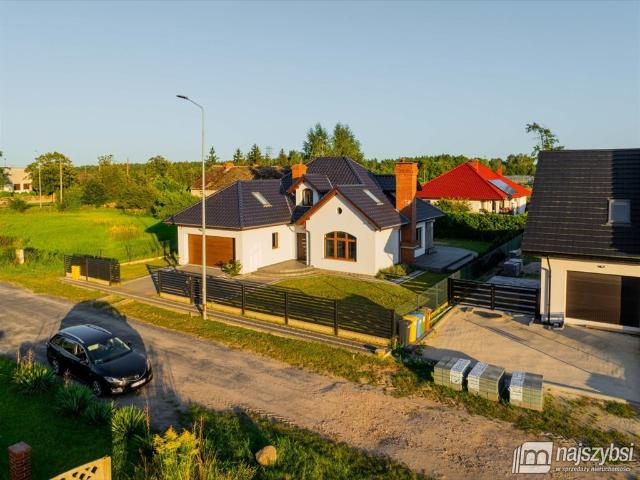 Dom 180 m² z kominkiem i garażem polecam